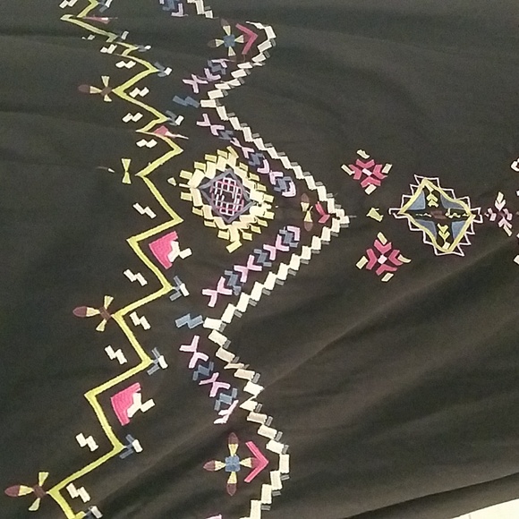 Embroidered Maxi Dress - Picture 4 of 7